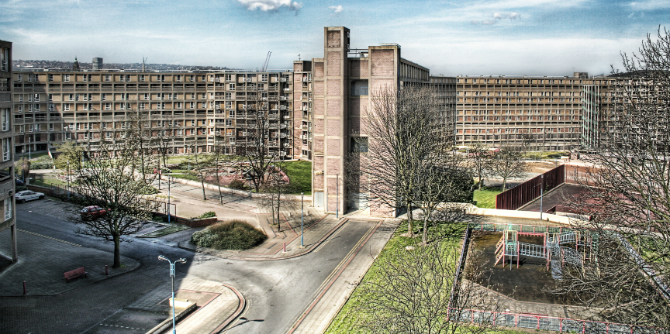 Park_Hill,_half-abandoned_council_housing_estate,_Sheffield,_England